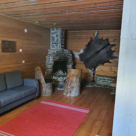 Oravanpesa Homestay Pello